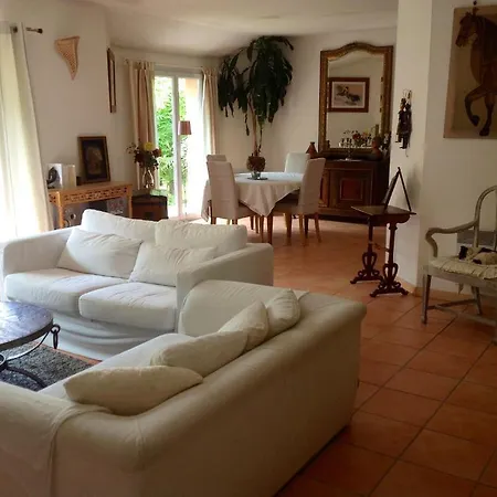 Couette-café D'hotes La Clauziere